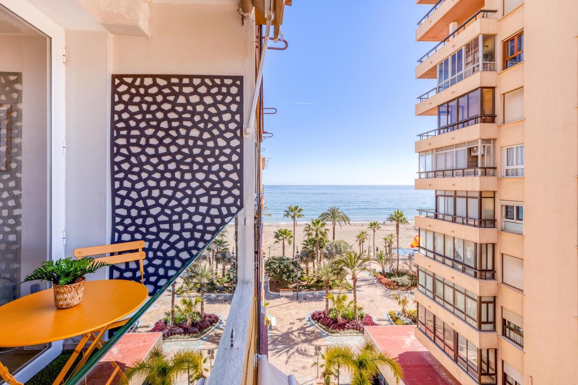 Hanami Plaza Abc Estepona Exterior foto